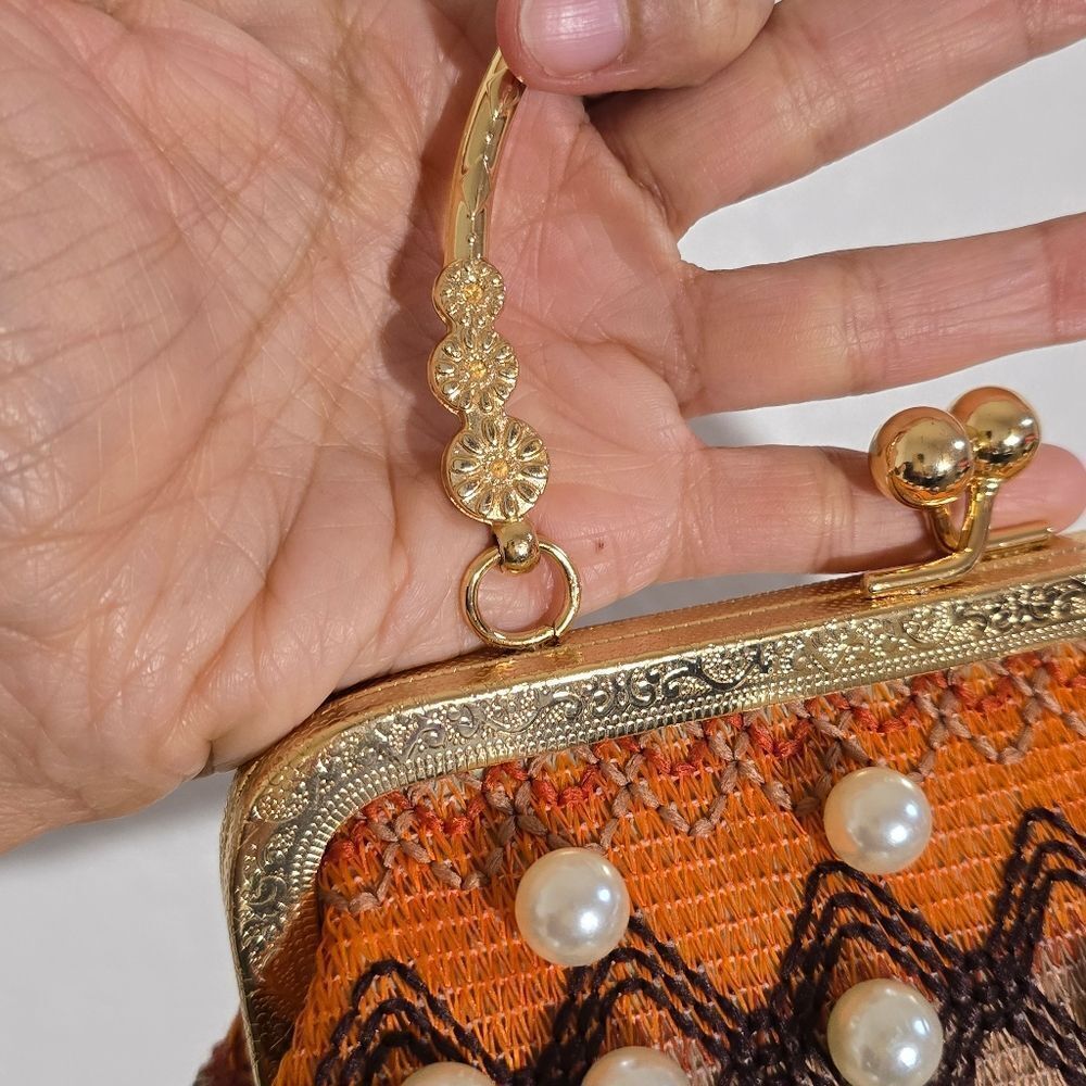 Elegant Multicolor Beaded Handbag - Picture 4 of 13